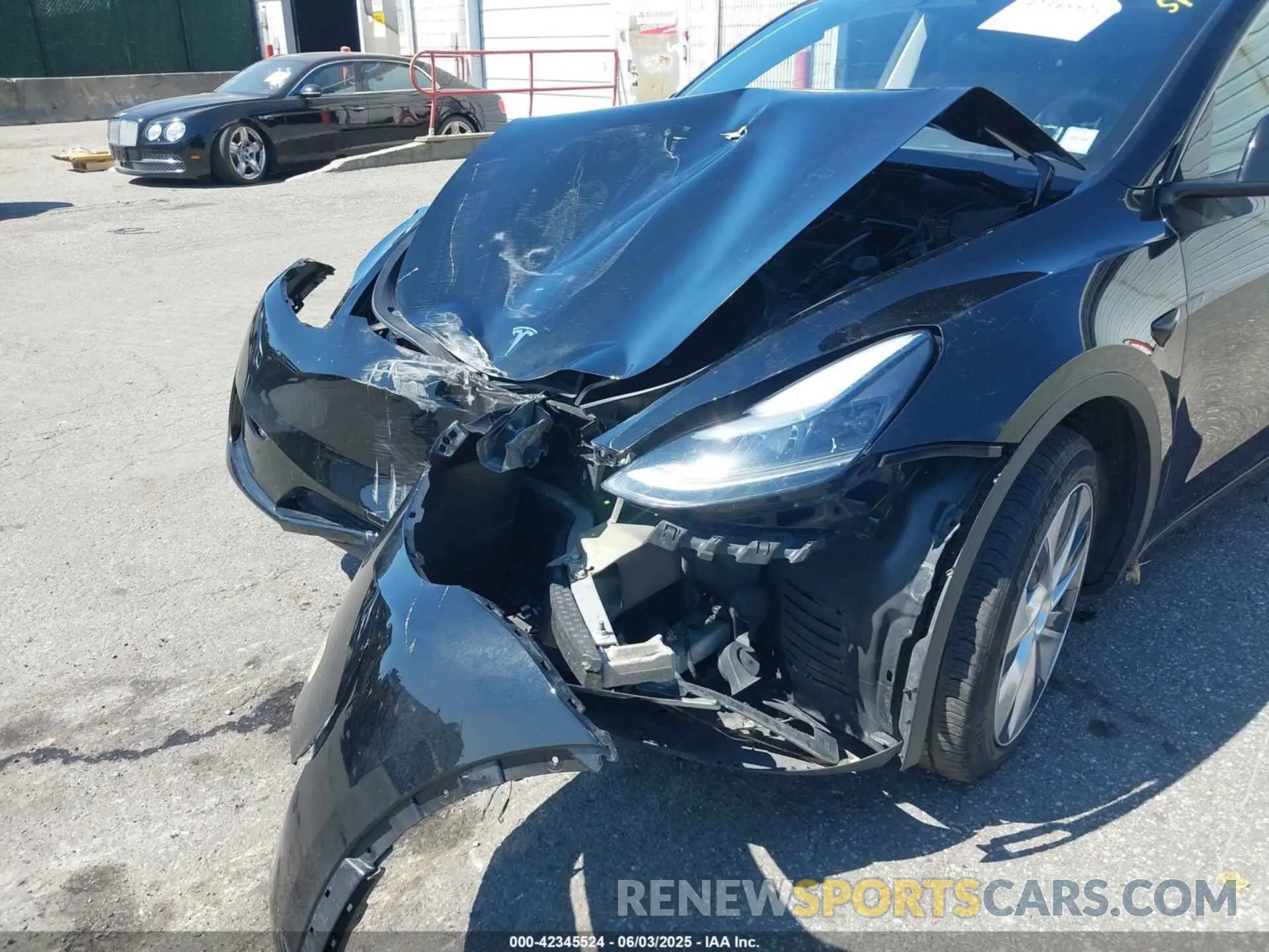 6 Photograph of a damaged car 7SAYGAEE4PF918812 TESLA MODEL Y 2023