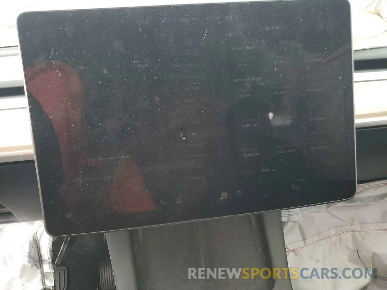 9 Photograph of a damaged car 7SAYGAEE4PF966567 TESLA MODEL Y 2023