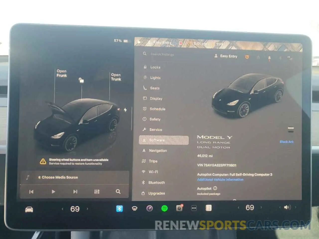 9 Photograph of a damaged car 7SAYGAEE5PF711801 TESLA MODEL Y 2023