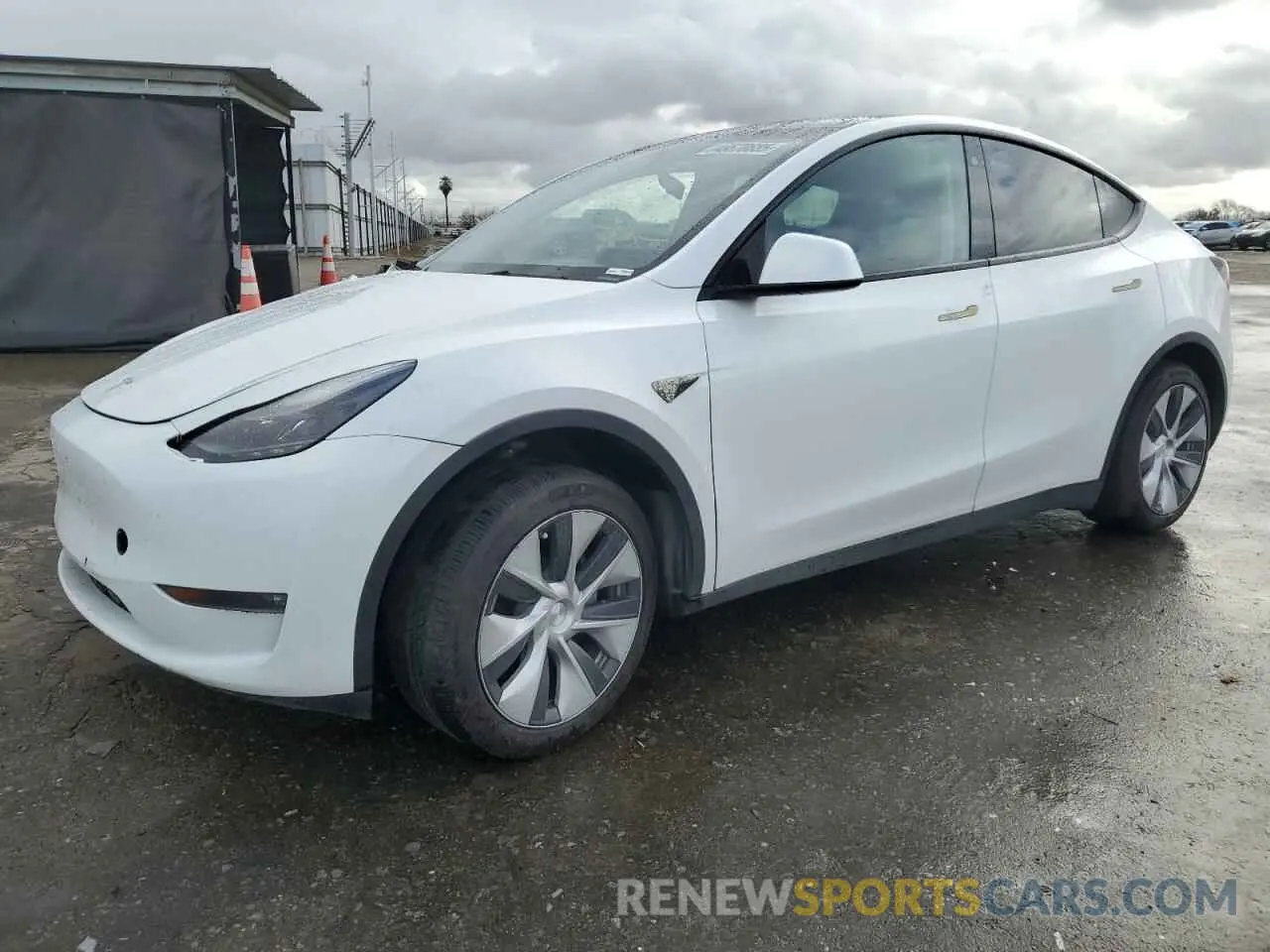 1 Photograph of a damaged car 7SAYGAEE5PF743079 TESLA MODEL Y 2023