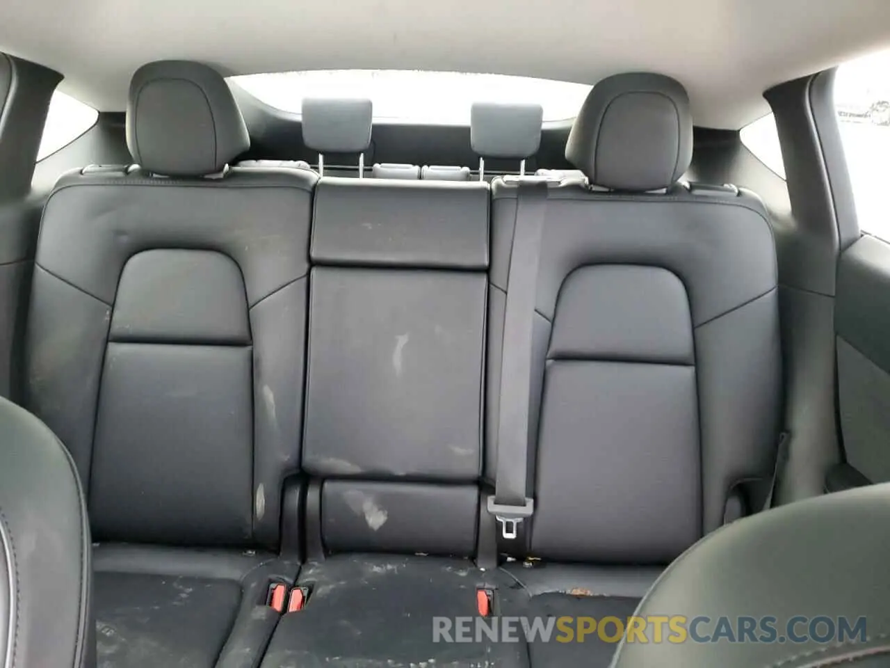 10 Photograph of a damaged car 7SAYGAEE5PF743079 TESLA MODEL Y 2023