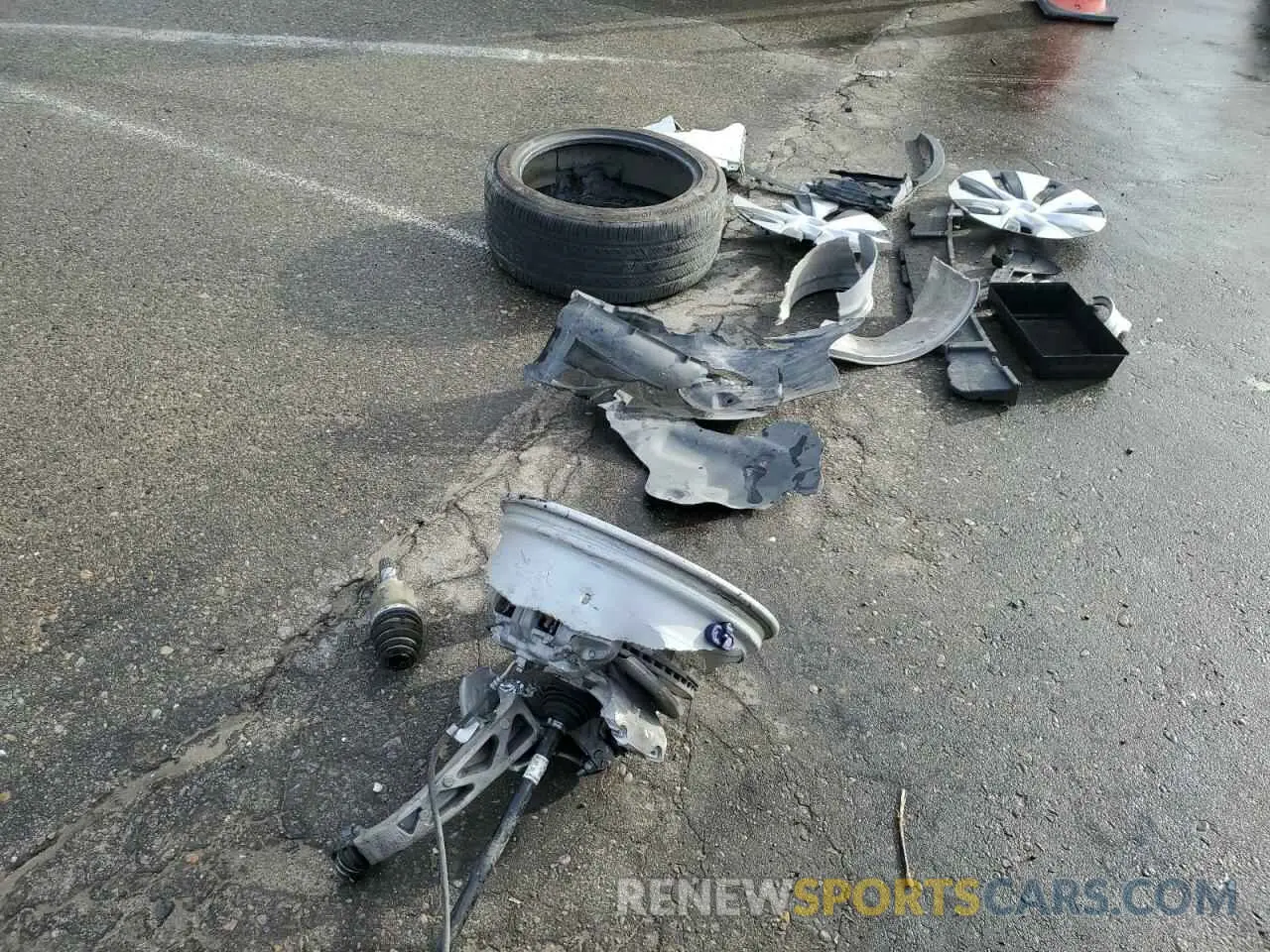 15 Photograph of a damaged car 7SAYGAEE5PF743079 TESLA MODEL Y 2023