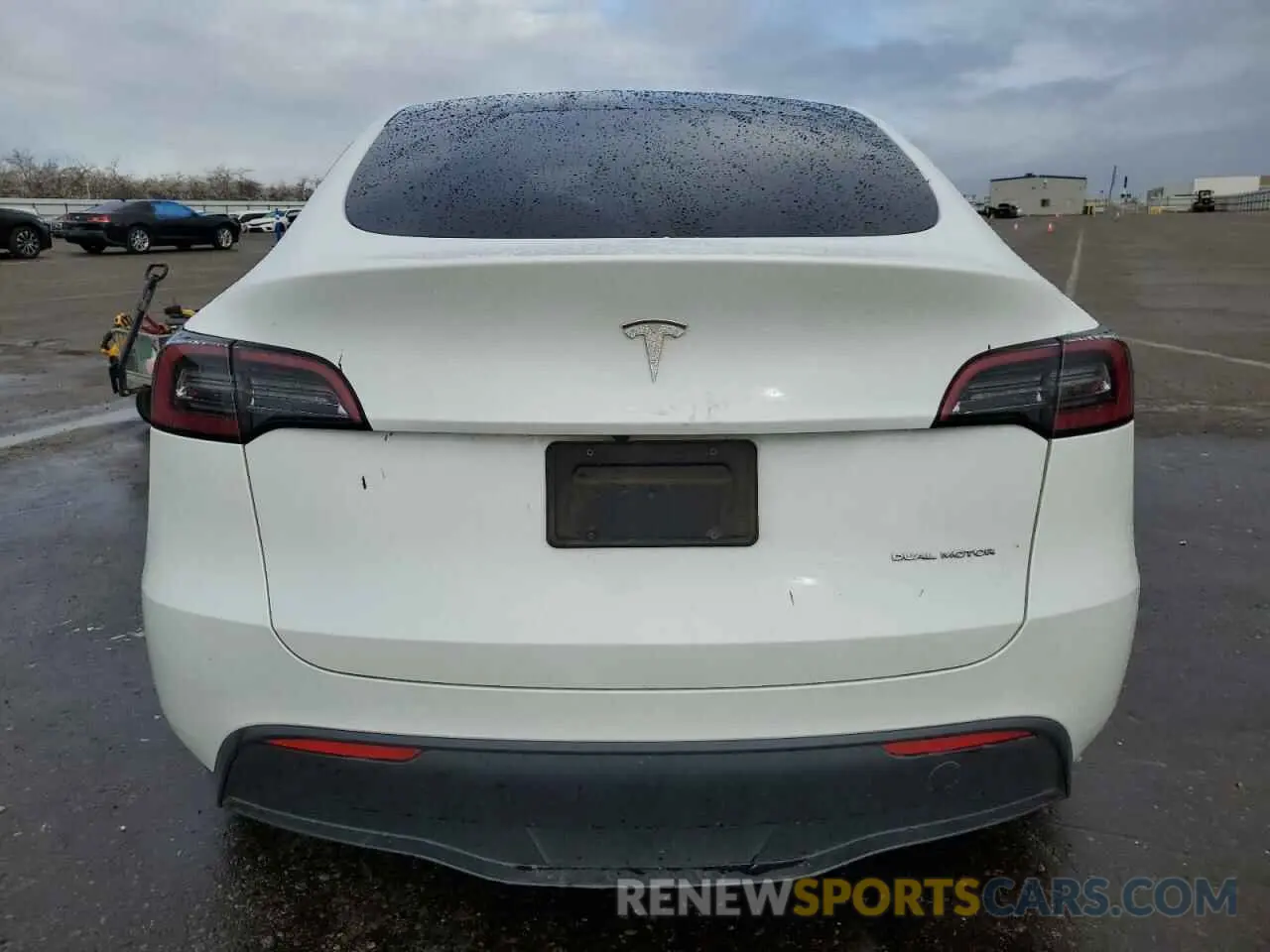 6 Photograph of a damaged car 7SAYGAEE5PF743079 TESLA MODEL Y 2023