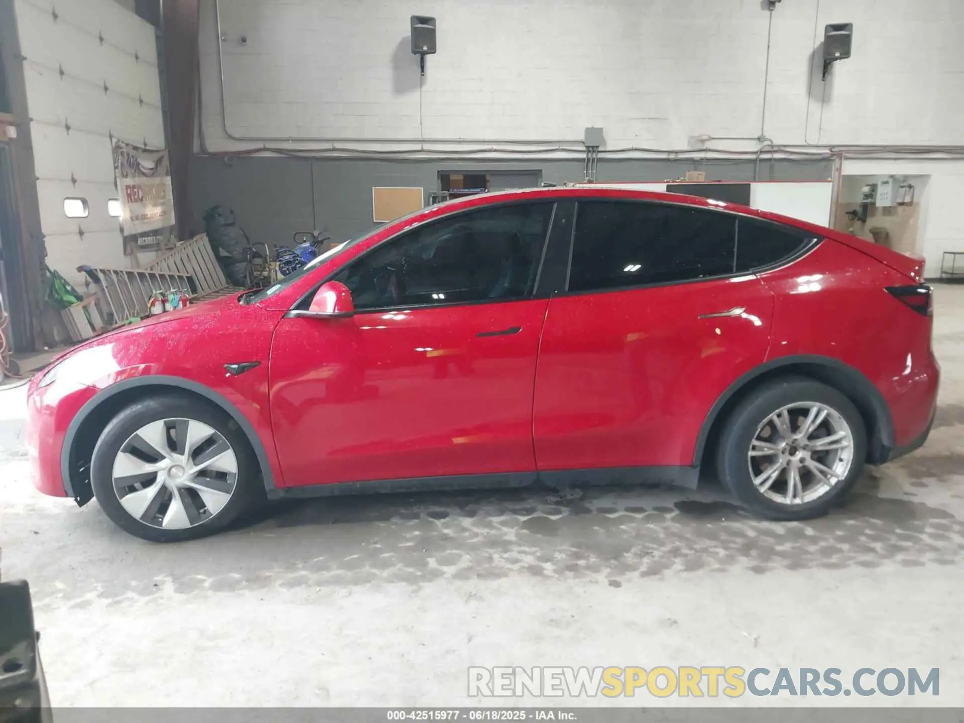 14 Photograph of a damaged car 7SAYGAEE5PF780312 TESLA MODEL Y 2023