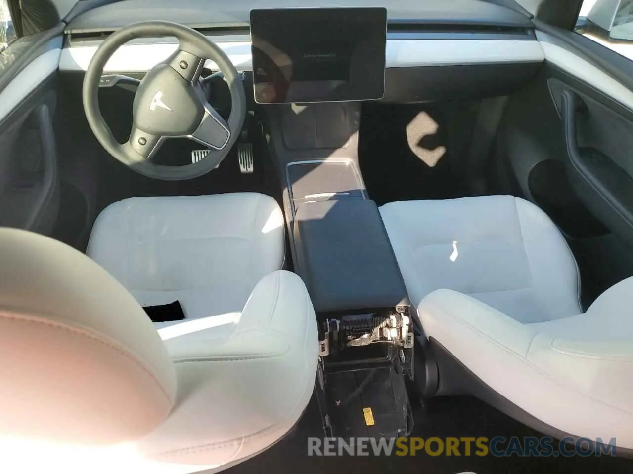 8 Photograph of a damaged car 7SAYGAEE5PF809727 TESLA MODEL Y 2023