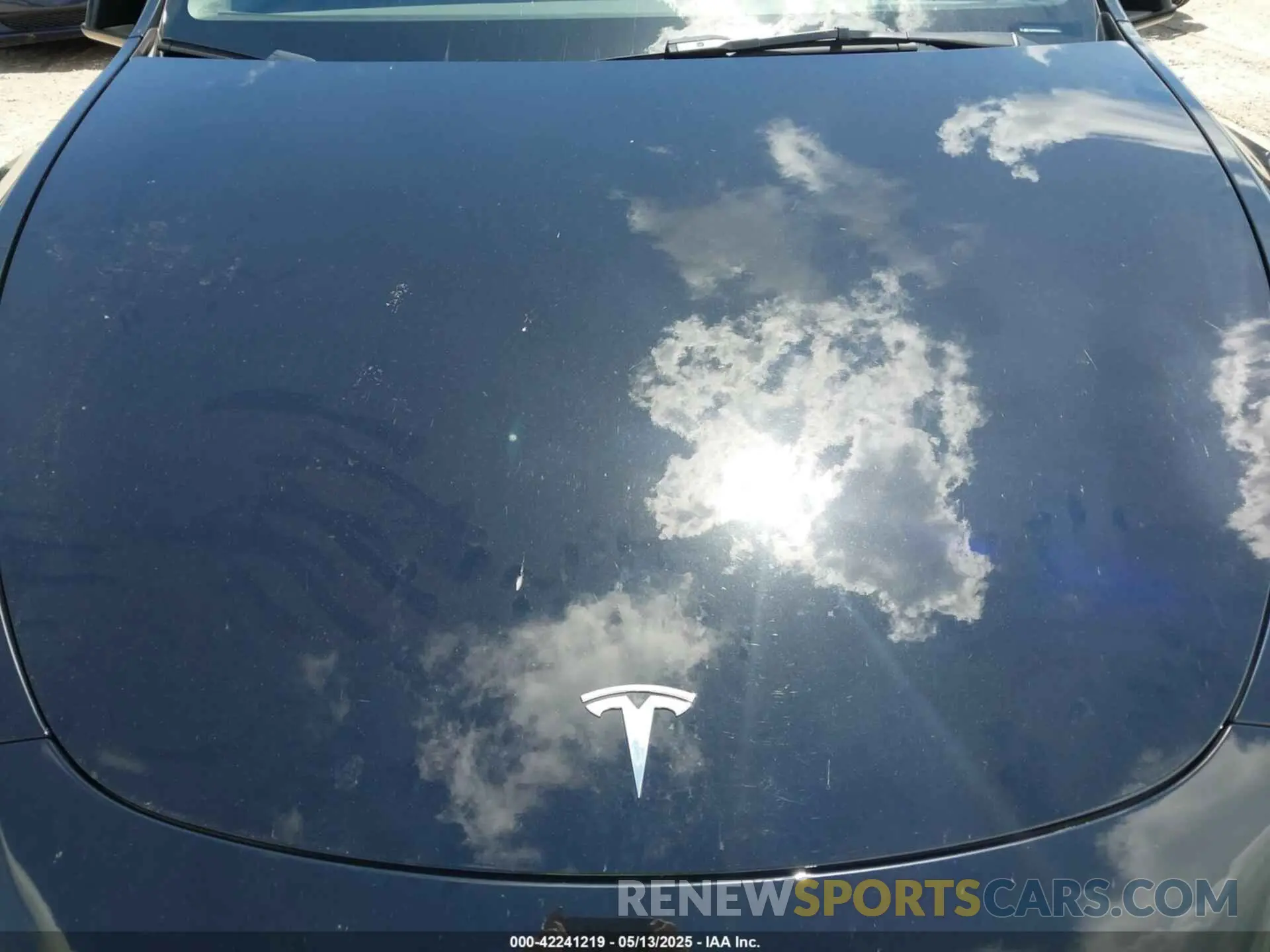 10 Photograph of a damaged car 7SAYGAEE5PF878157 TESLA MODEL Y 2023