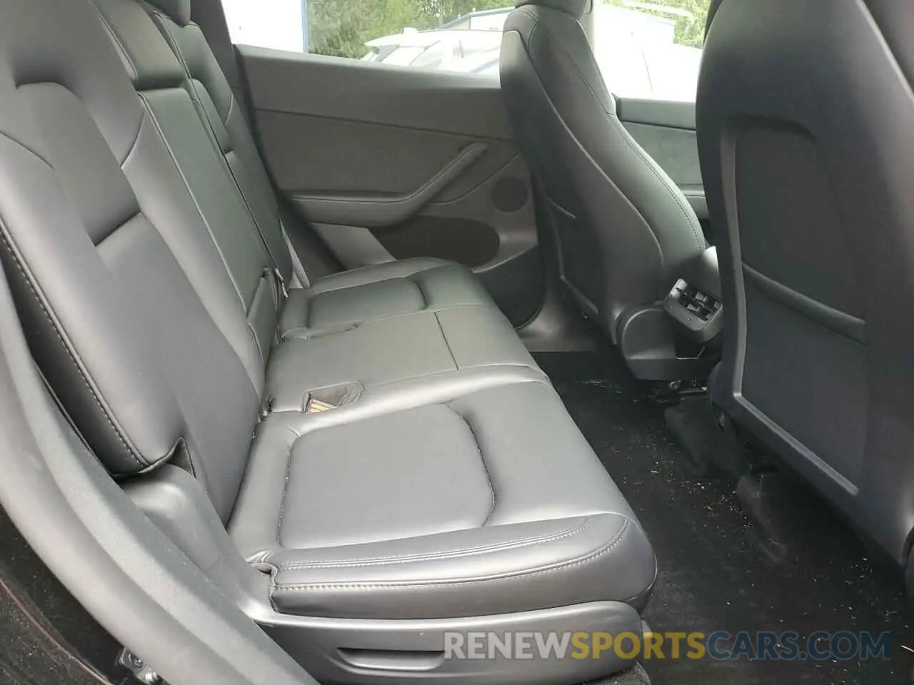 11 Photograph of a damaged car 7SAYGAEE5PF889868 TESLA MODEL Y 2023