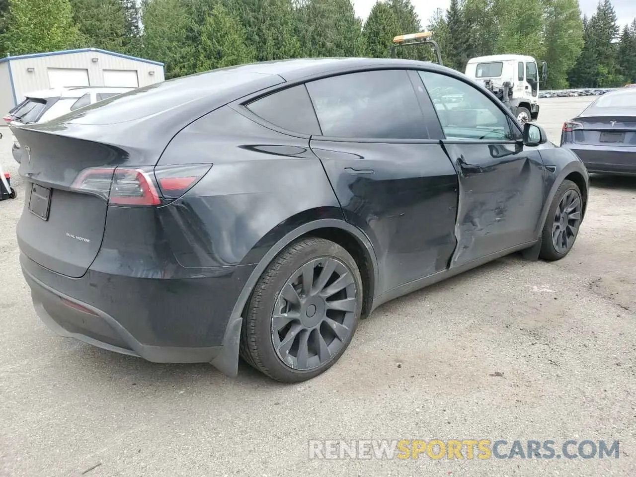 3 Photograph of a damaged car 7SAYGAEE5PF889868 TESLA MODEL Y 2023