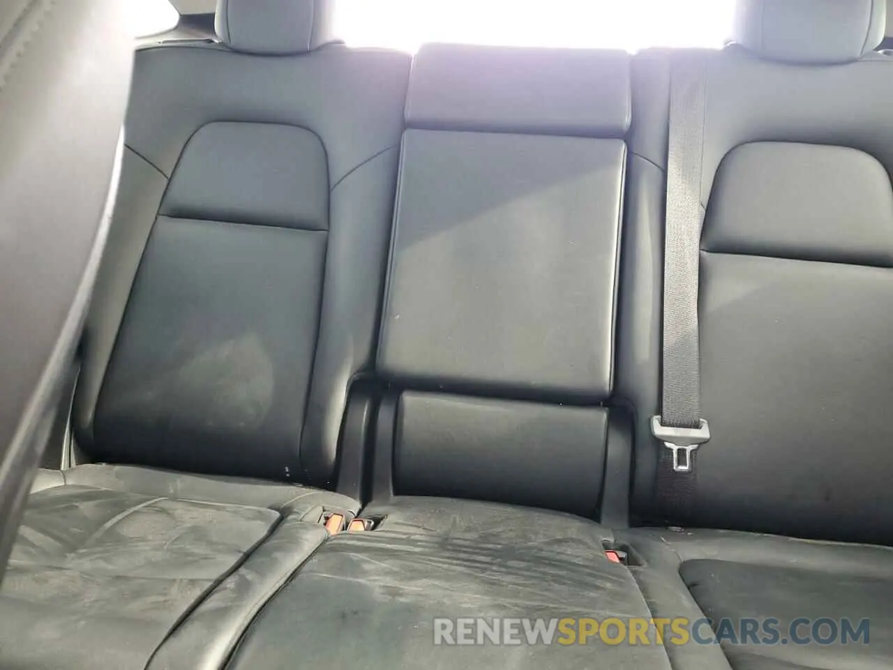 10 Photograph of a damaged car 7SAYGAEE5PF902148 TESLA MODEL Y 2023