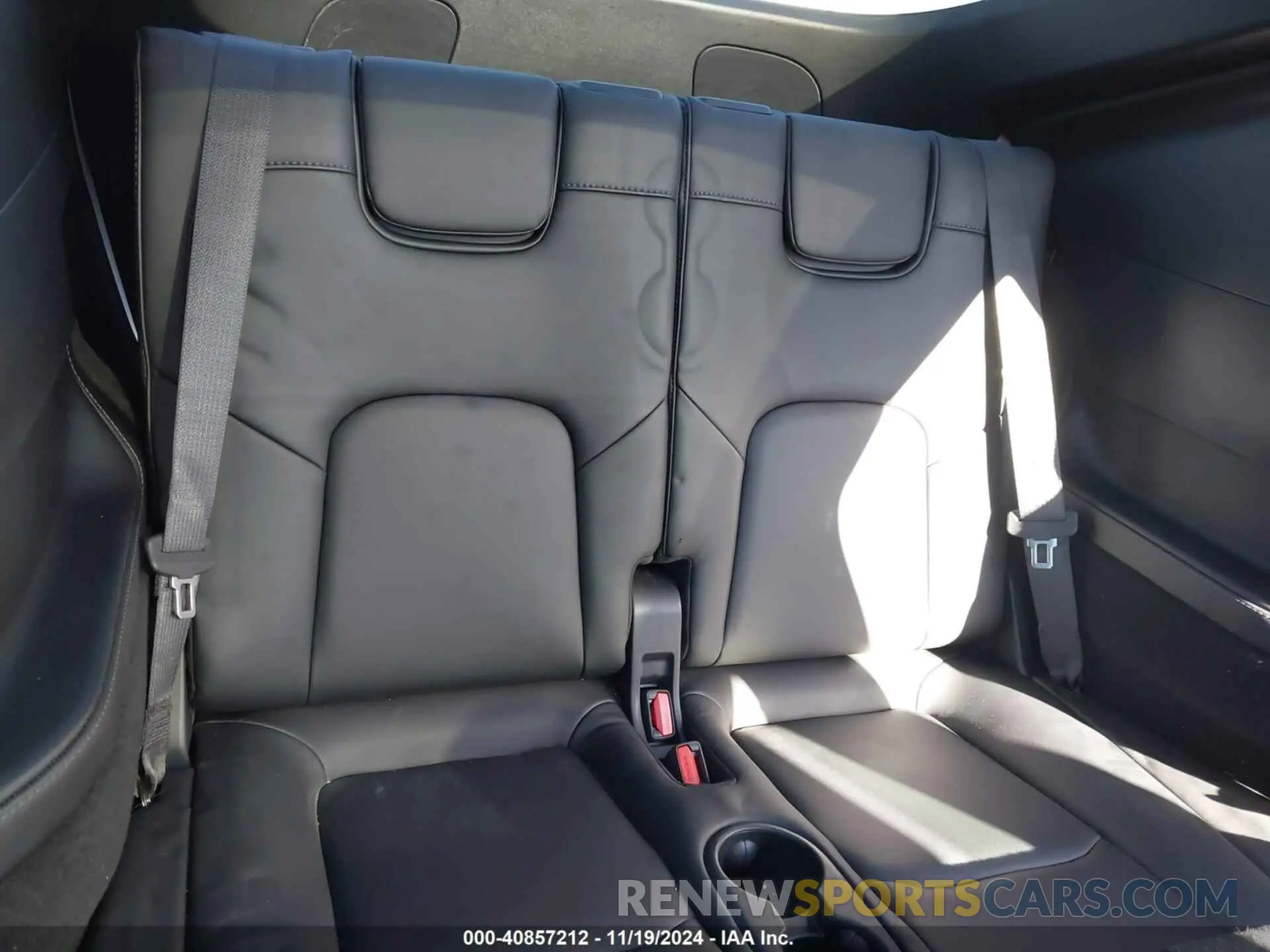 19 Photograph of a damaged car 7SAYGAEE5PF904904 TESLA MODEL Y 2023
