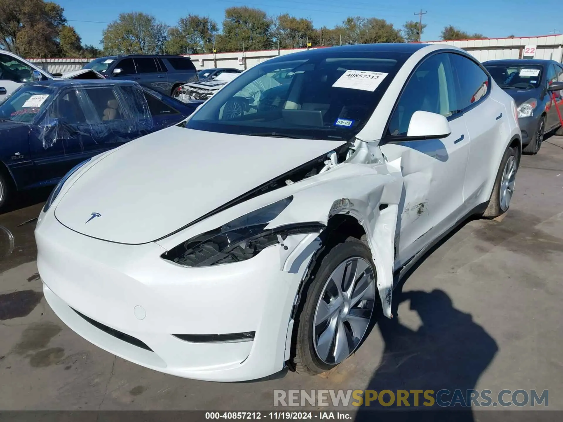 2 Photograph of a damaged car 7SAYGAEE5PF904904 TESLA MODEL Y 2023