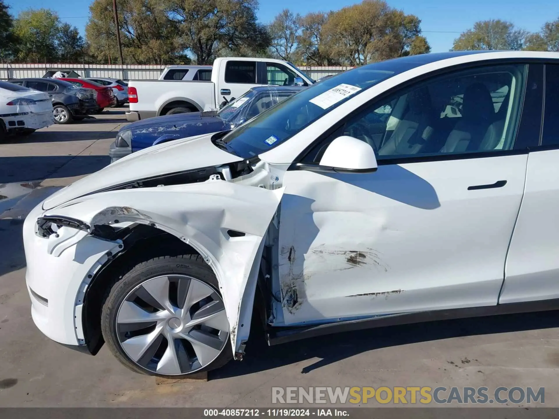 20 Photograph of a damaged car 7SAYGAEE5PF904904 TESLA MODEL Y 2023