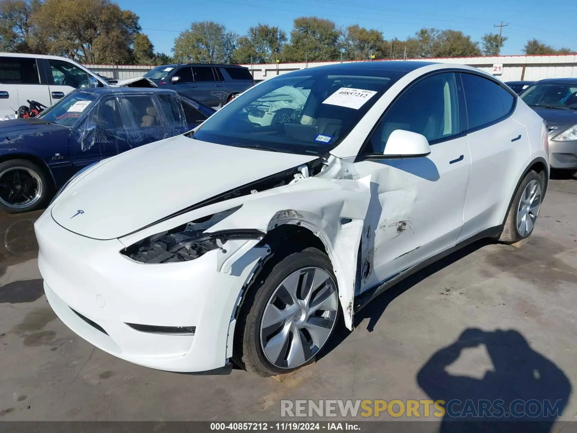 6 Photograph of a damaged car 7SAYGAEE5PF904904 TESLA MODEL Y 2023