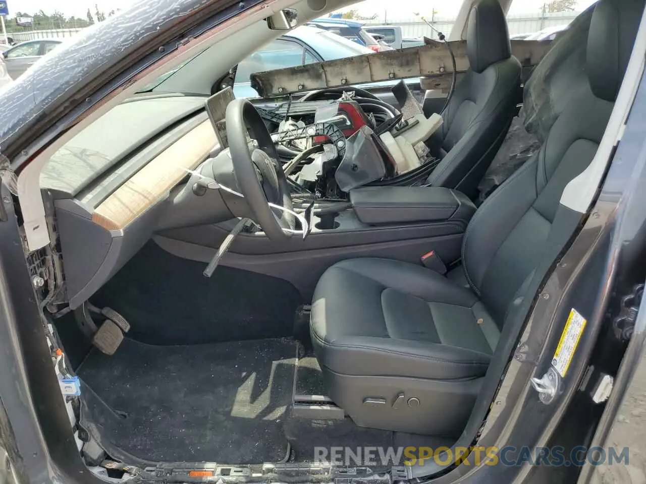 7 Photograph of a damaged car 7SAYGAEE5PF906457 TESLA MODEL Y 2023