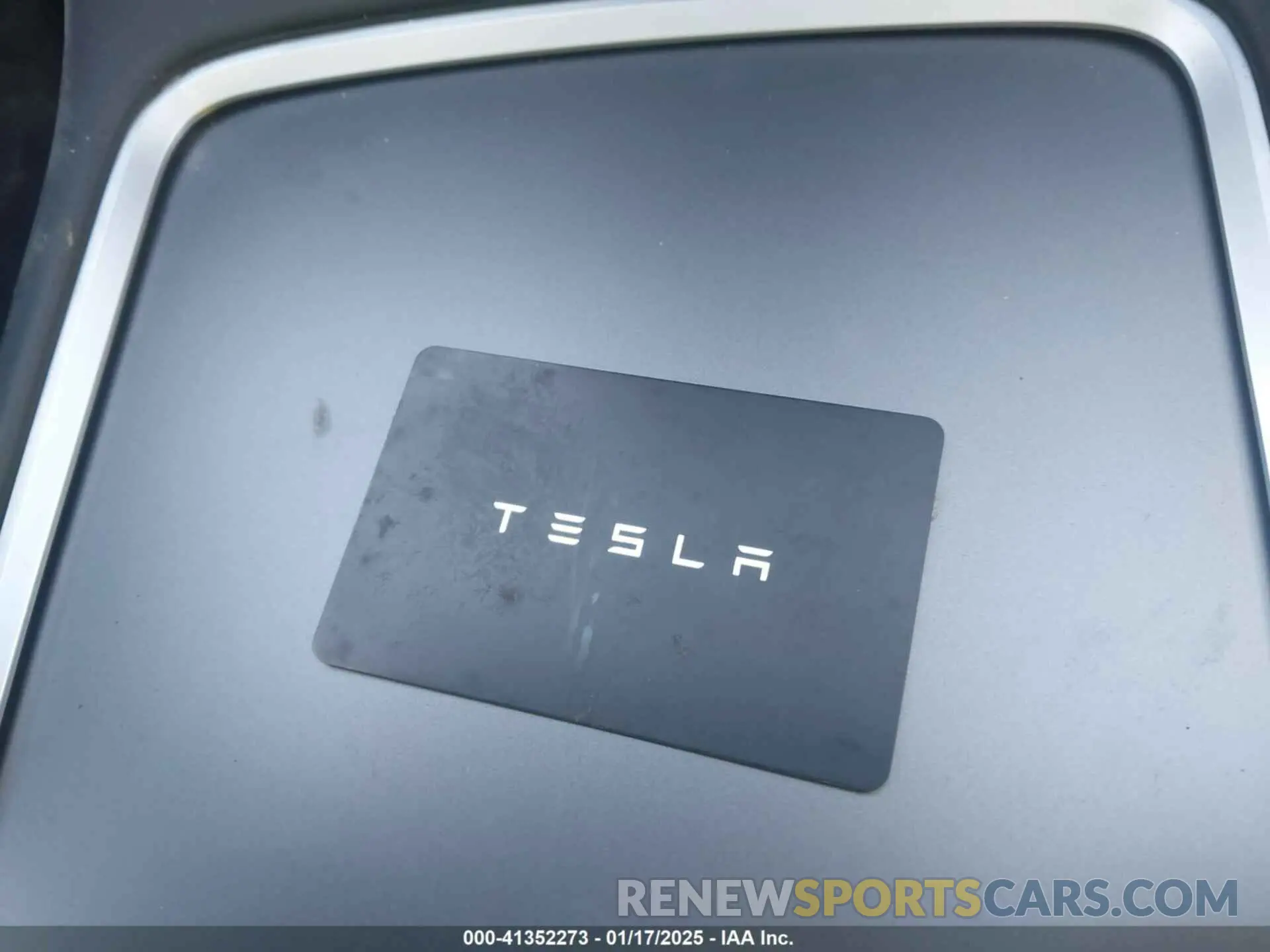 11 Photograph of a damaged car 7SAYGAEE5PF927115 TESLA MODEL Y 2023