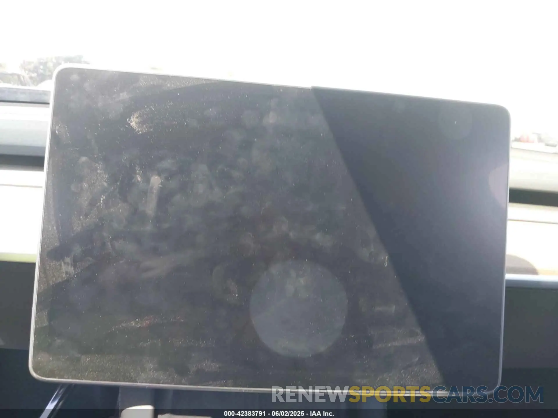 16 Photograph of a damaged car 7SAYGAEE6PF610721 TESLA MODEL Y 2023