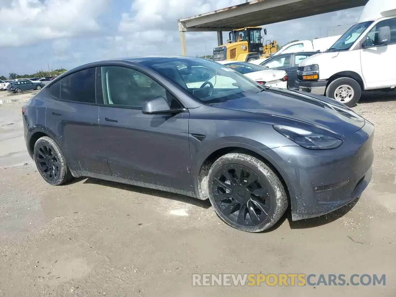 4 Photograph of a damaged car 7SAYGAEE6PF627048 TESLA MODEL Y 2023