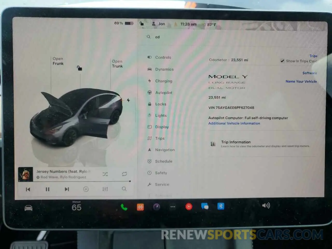 9 Photograph of a damaged car 7SAYGAEE6PF627048 TESLA MODEL Y 2023