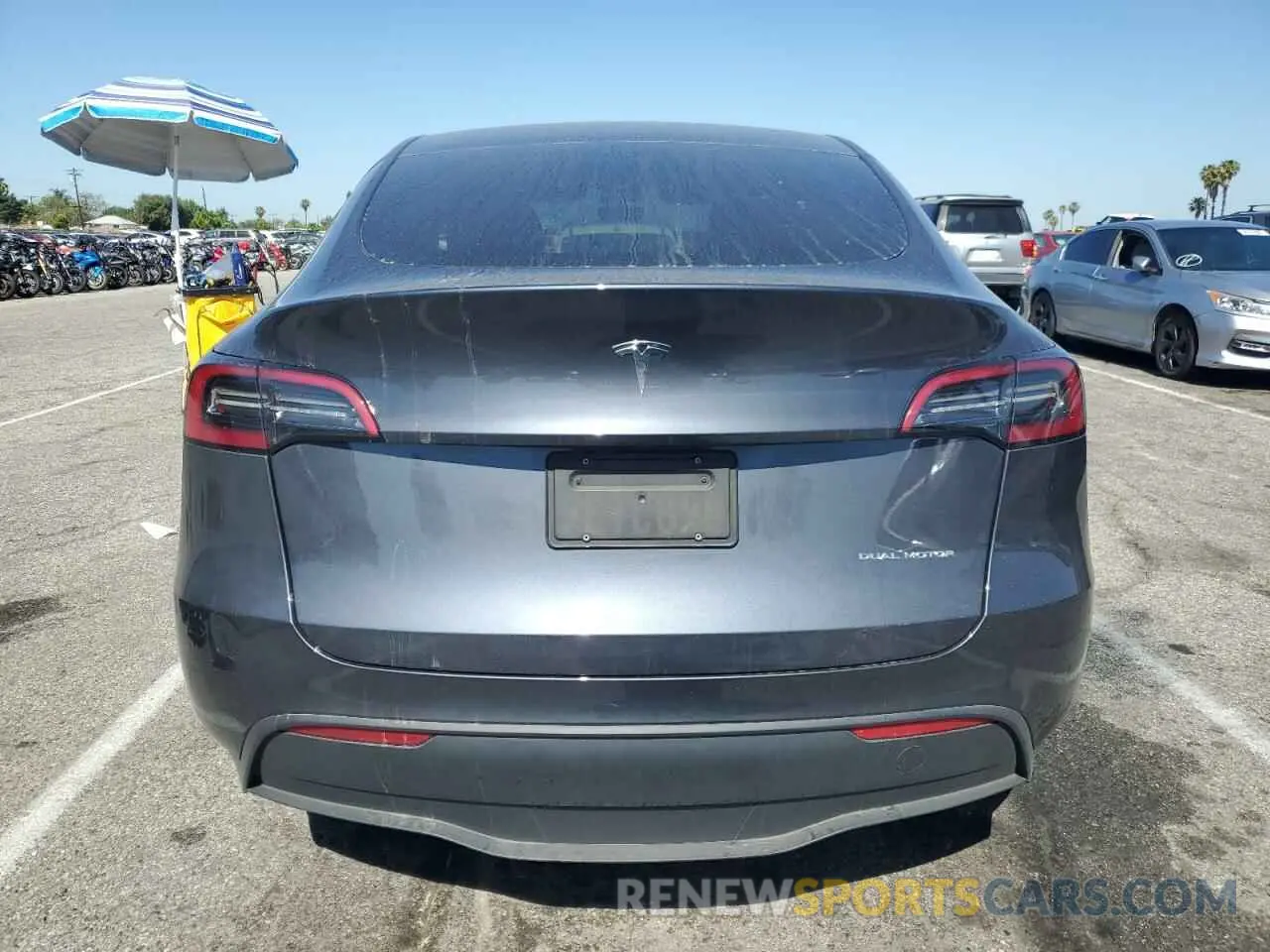 6 Photograph of a damaged car 7SAYGAEE6PF637837 TESLA MODEL Y 2023