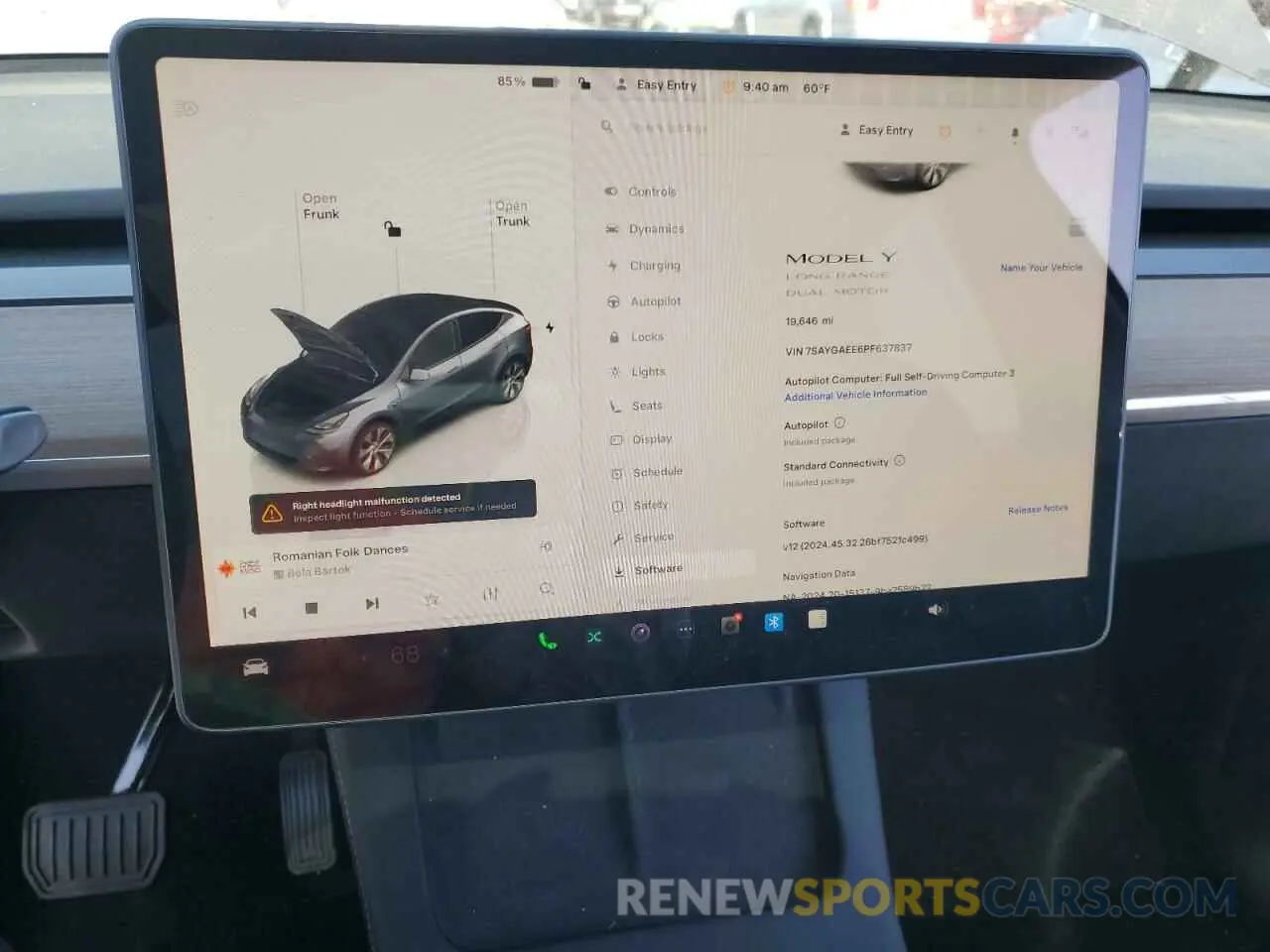 9 Photograph of a damaged car 7SAYGAEE6PF637837 TESLA MODEL Y 2023