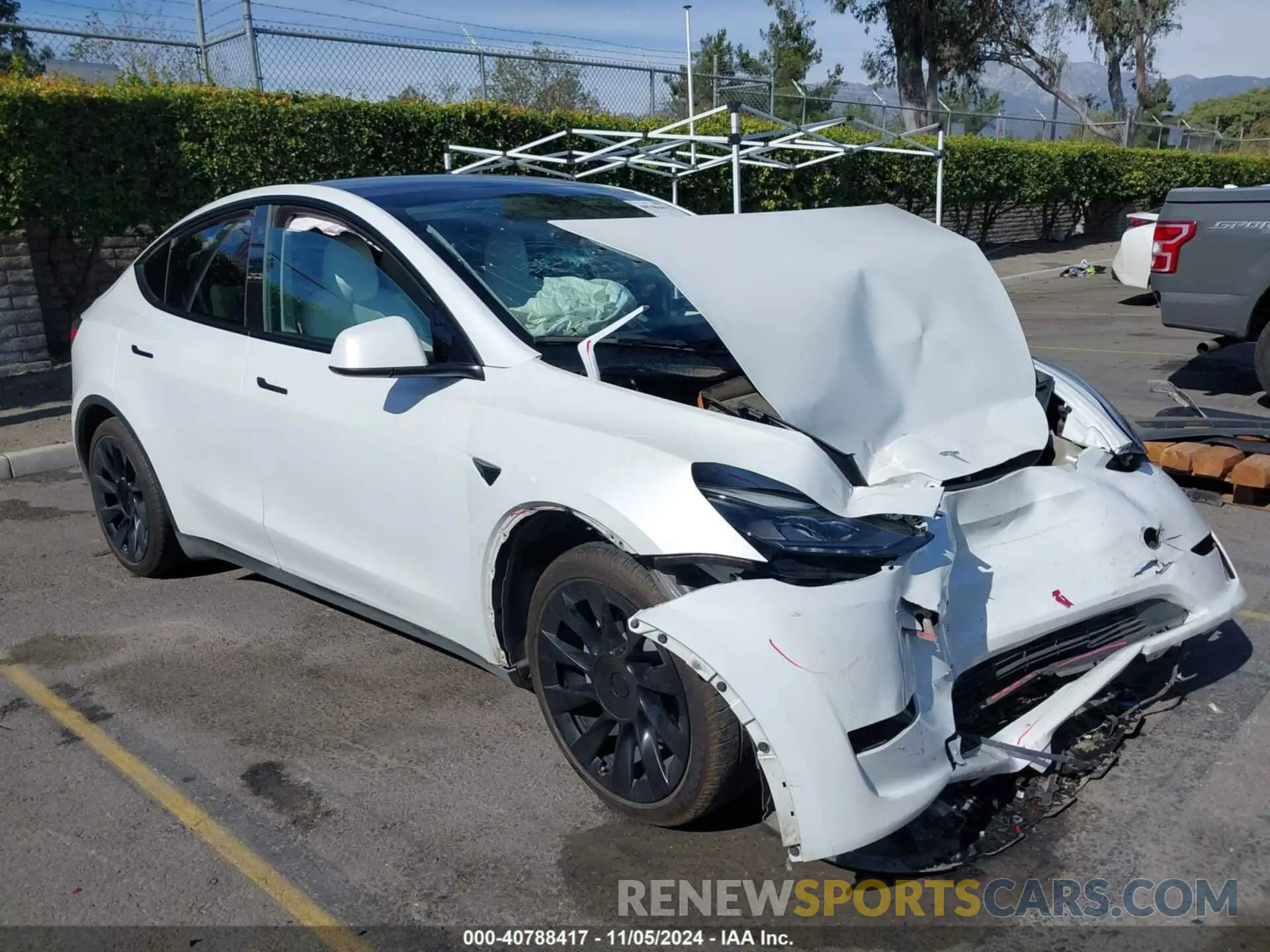 1 Photograph of a damaged car 7SAYGAEE6PF662625 TESLA MODEL Y 2023
