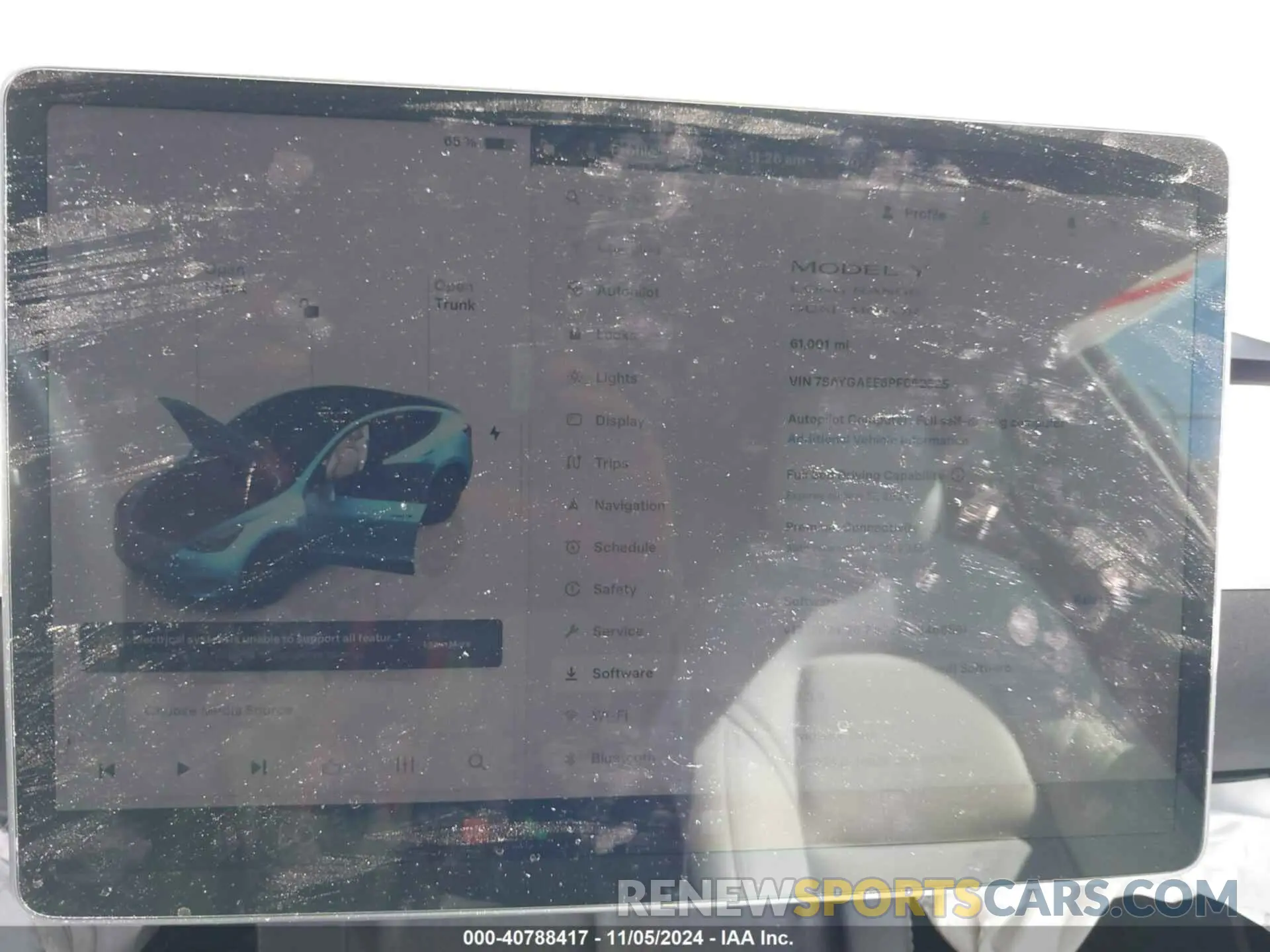 18 Photograph of a damaged car 7SAYGAEE6PF662625 TESLA MODEL Y 2023