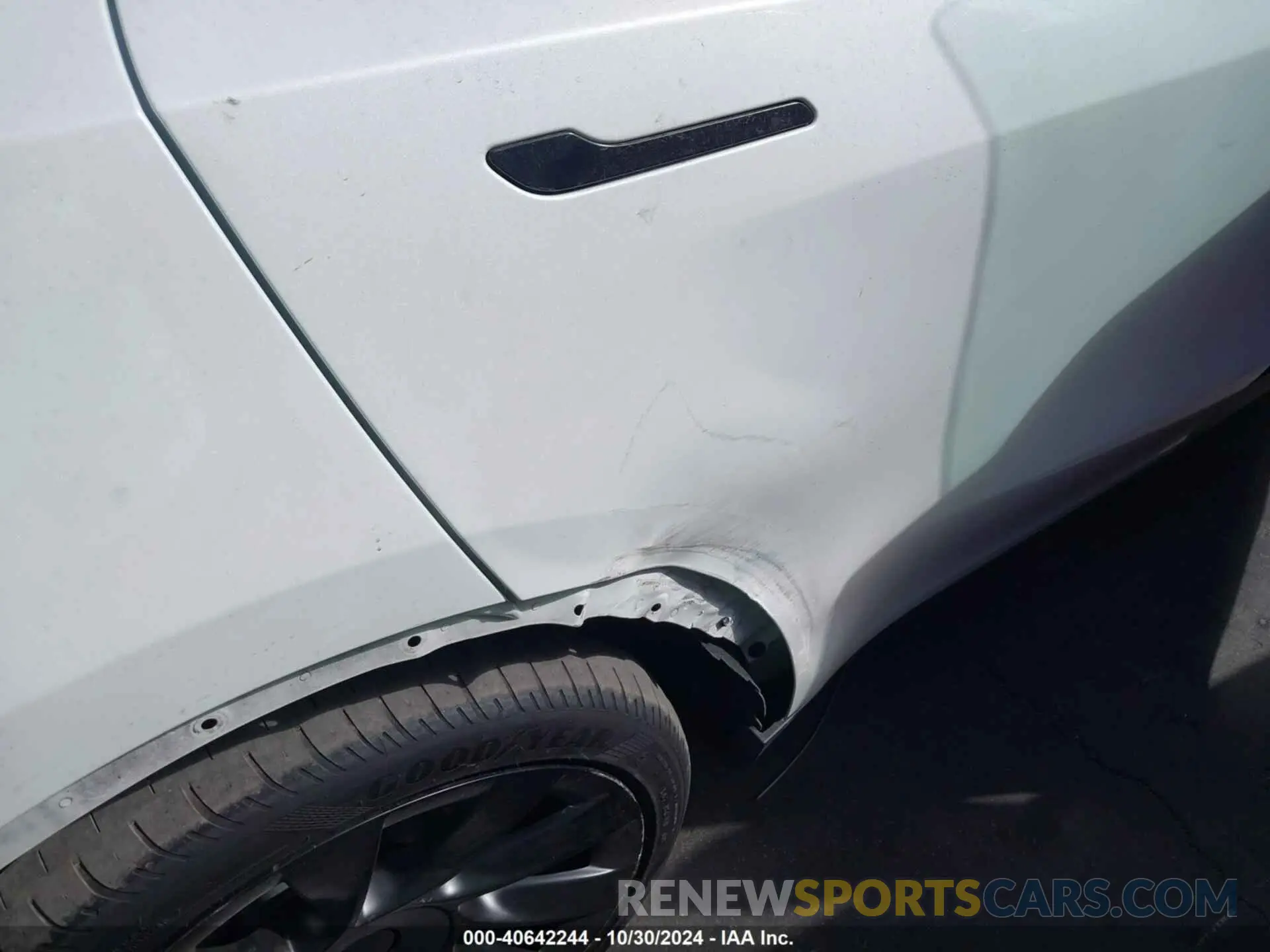 20 Photograph of a damaged car 7SAYGAEE6PF769769 TESLA MODEL Y 2023