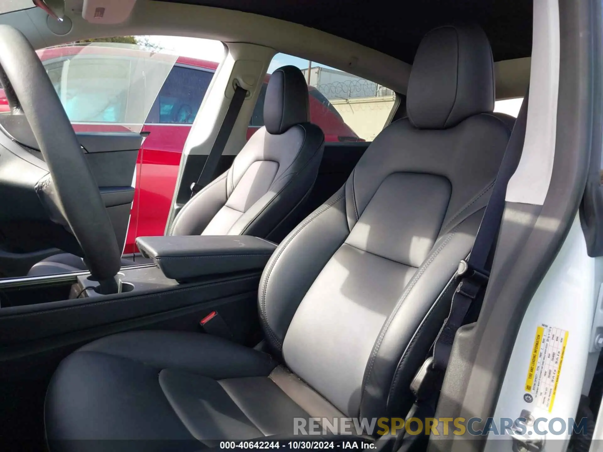 24 Photograph of a damaged car 7SAYGAEE6PF769769 TESLA MODEL Y 2023