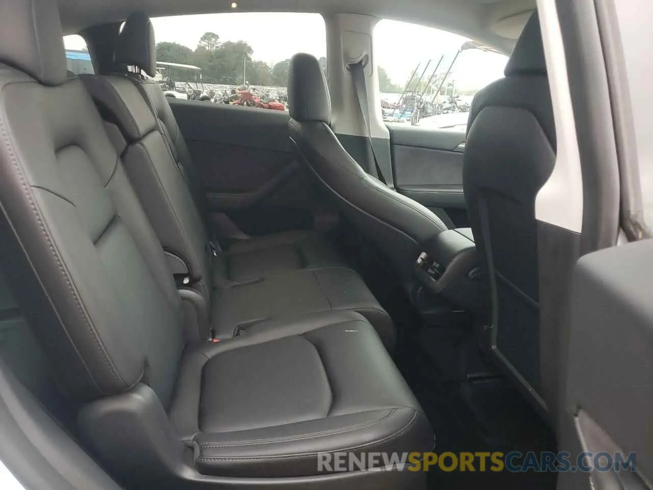 11 Photograph of a damaged car 7SAYGAEE6PF801961 TESLA MODEL Y 2023