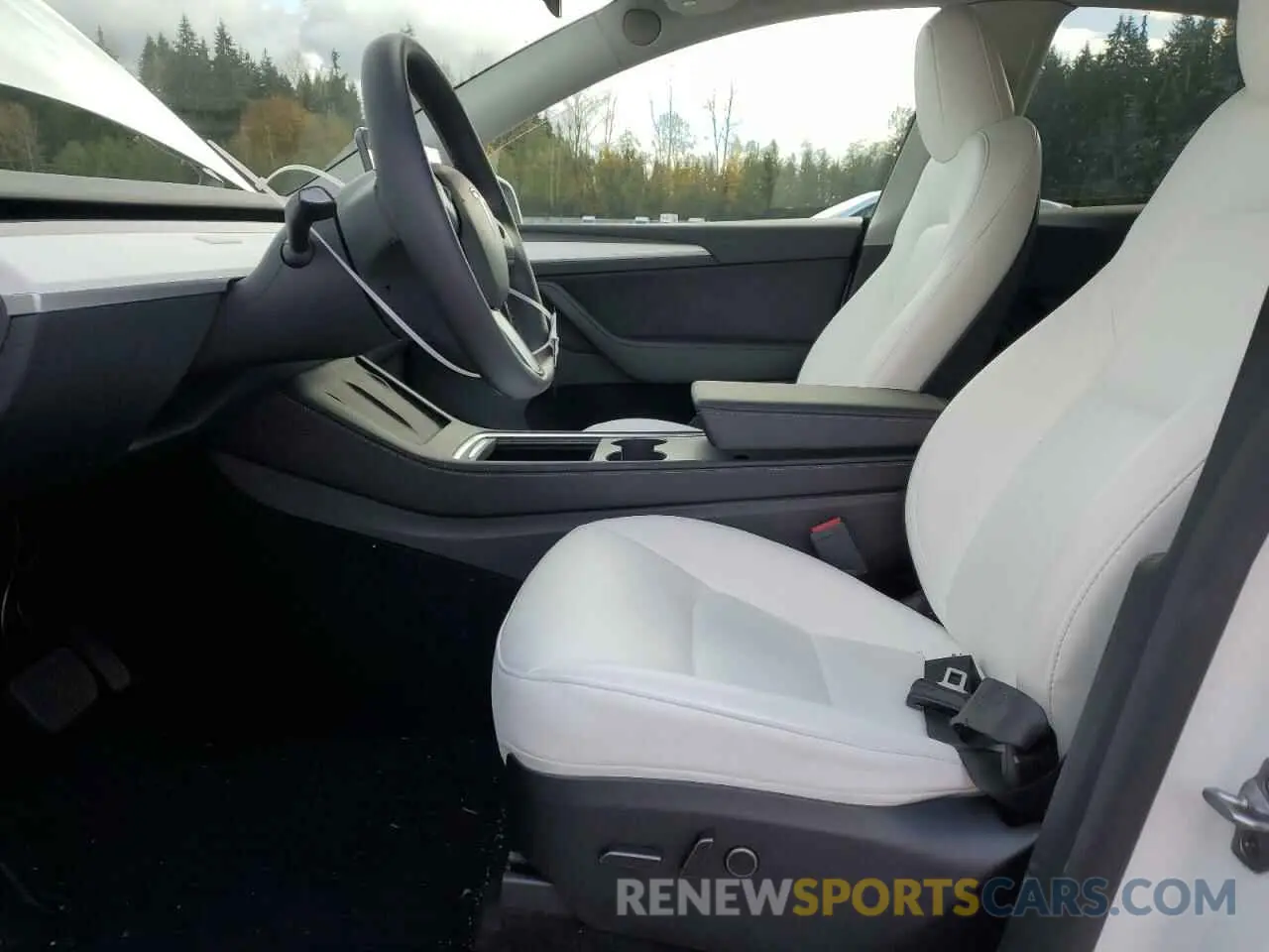 7 Photograph of a damaged car 7SAYGAEE6PF827170 TESLA MODEL Y 2023