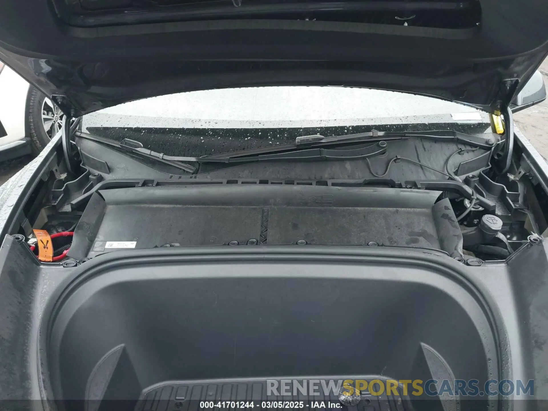 10 Photograph of a damaged car 7SAYGAEE6PF850027 TESLA MODEL Y 2023