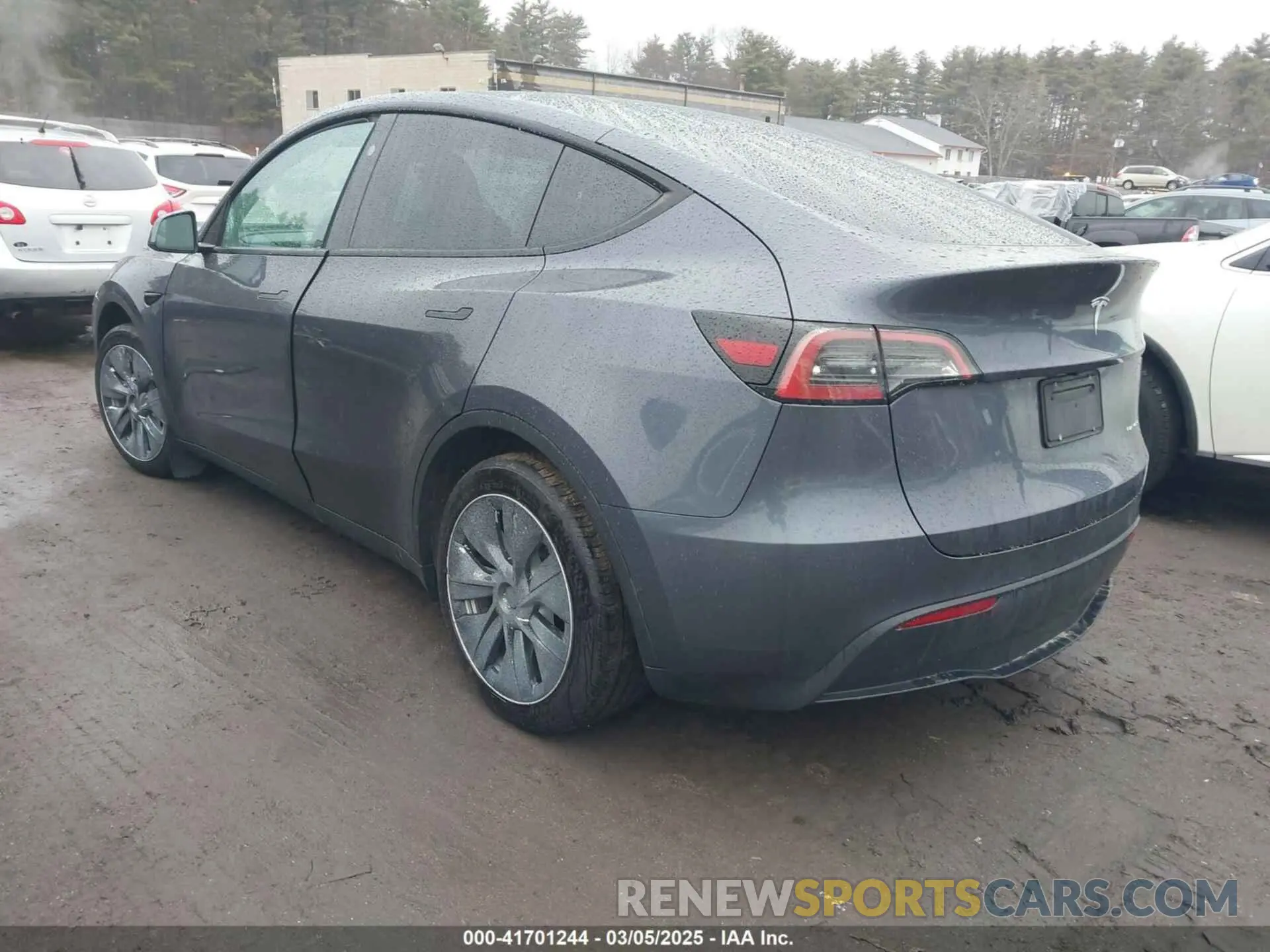 3 Photograph of a damaged car 7SAYGAEE6PF850027 TESLA MODEL Y 2023