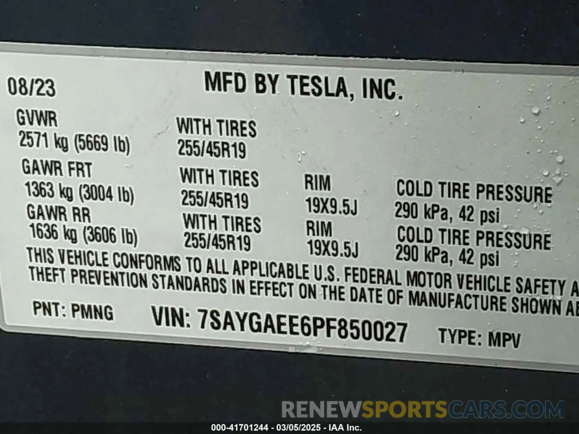 9 Photograph of a damaged car 7SAYGAEE6PF850027 TESLA MODEL Y 2023