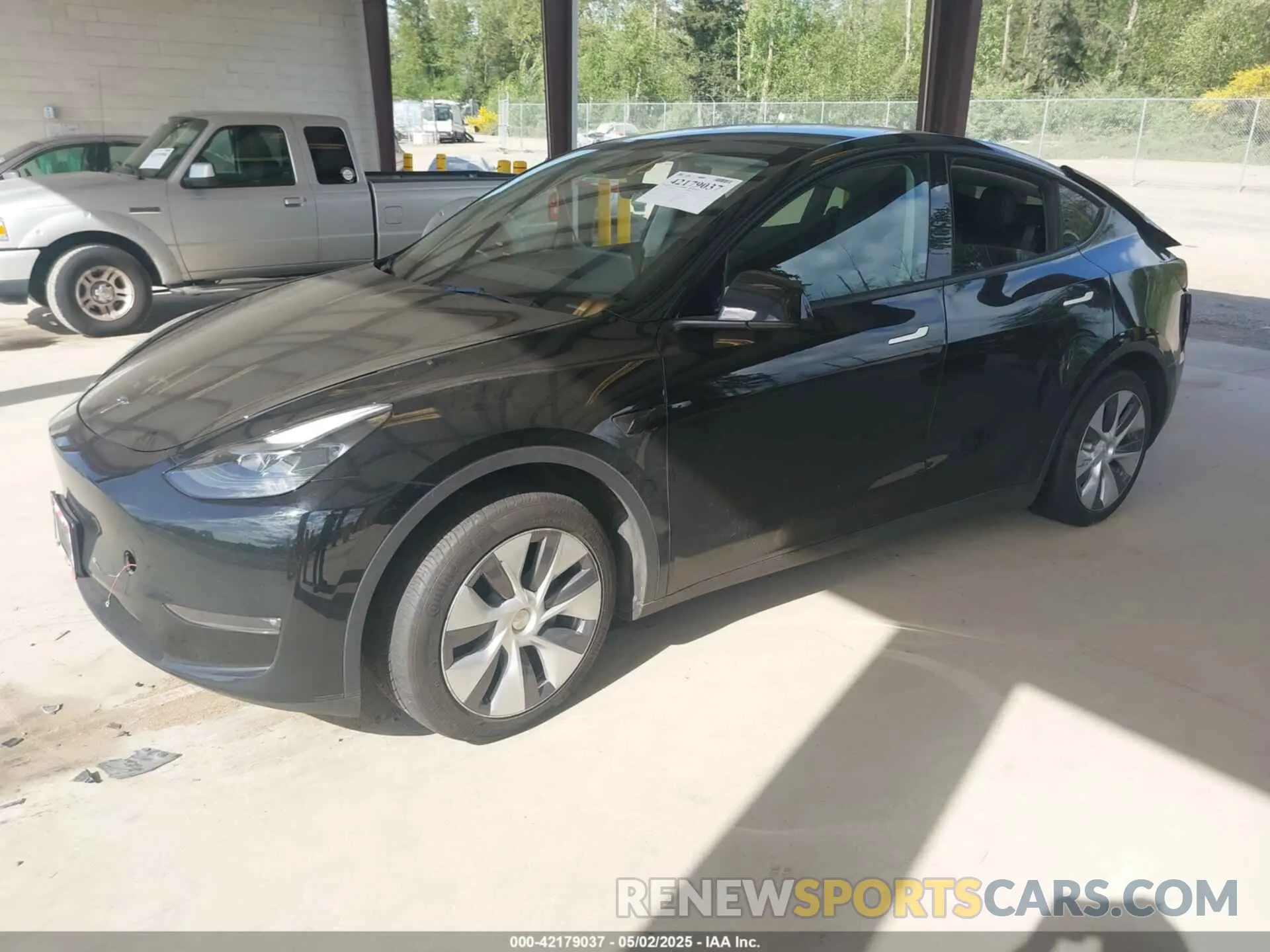 2 Photograph of a damaged car 7SAYGAEE6PF926507 TESLA MODEL Y 2023