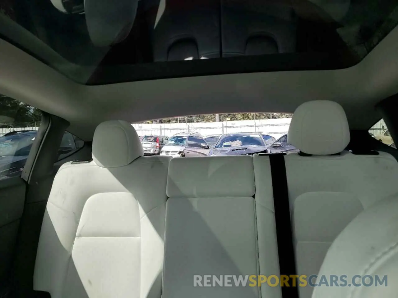 10 Photograph of a damaged car 7SAYGAEE6PF966053 TESLA MODEL Y 2023