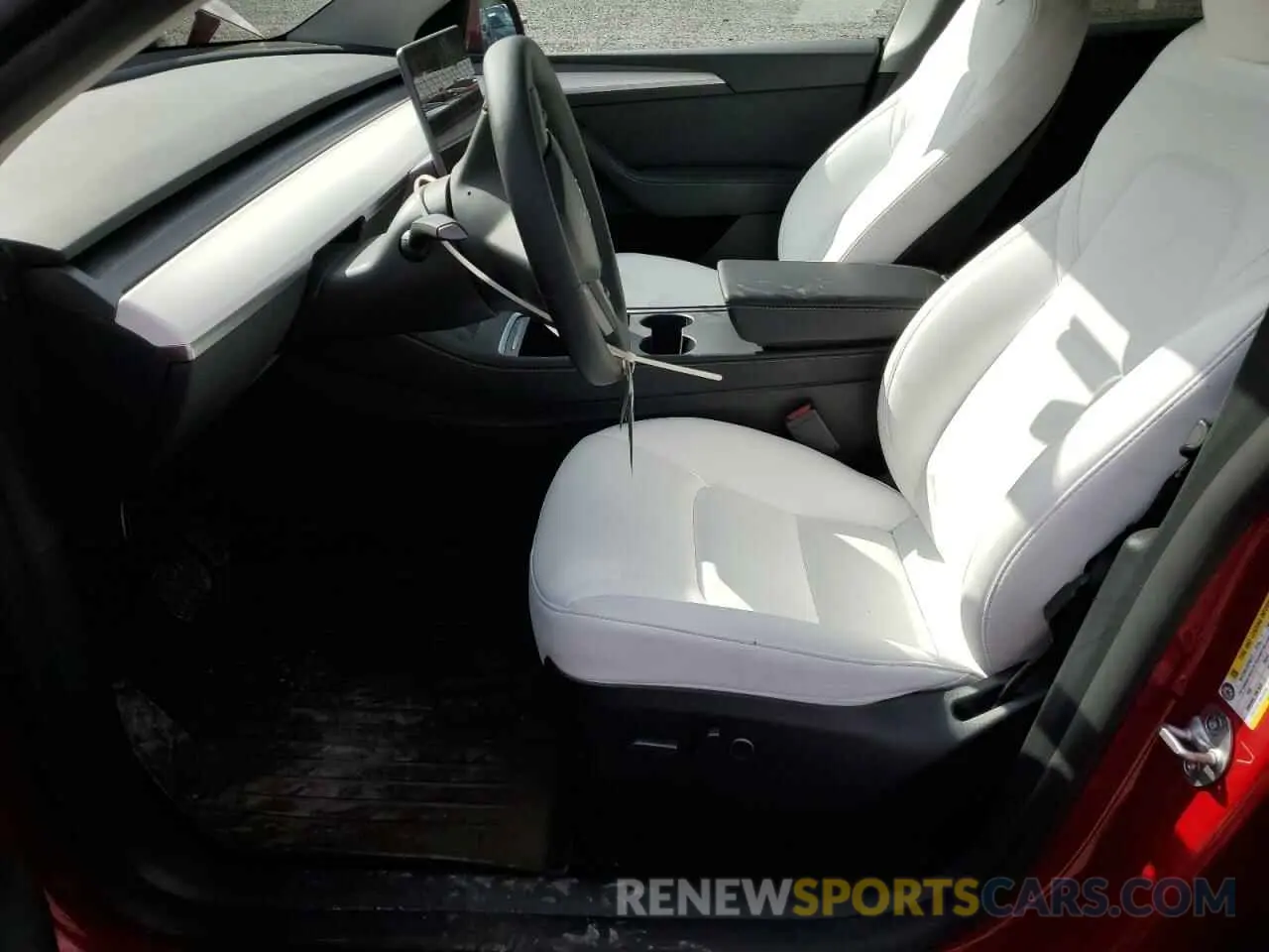 7 Photograph of a damaged car 7SAYGAEE6PF966053 TESLA MODEL Y 2023