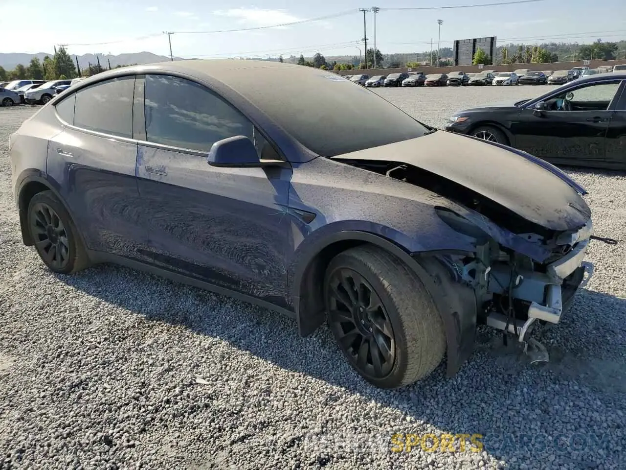 4 Photograph of a damaged car 7SAYGAEE7PF596165 TESLA MODEL Y 2023