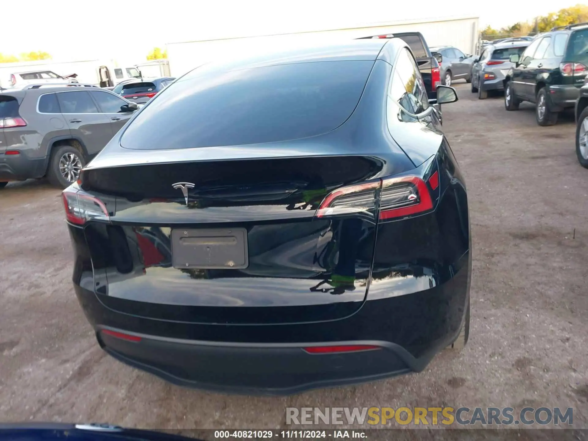 16 Photograph of a damaged car 7SAYGAEE7PF599180 TESLA MODEL Y 2023