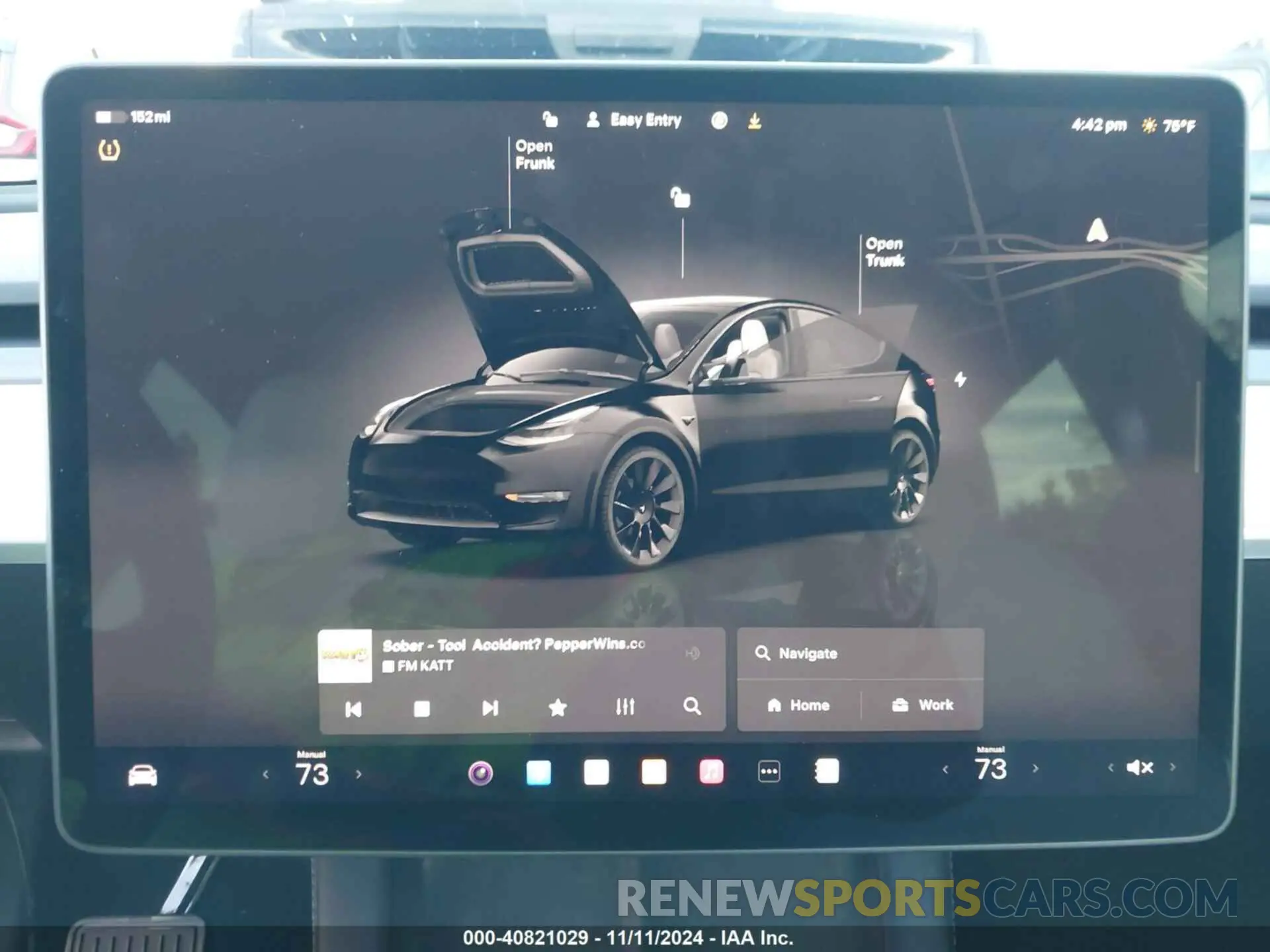 17 Photograph of a damaged car 7SAYGAEE7PF599180 TESLA MODEL Y 2023