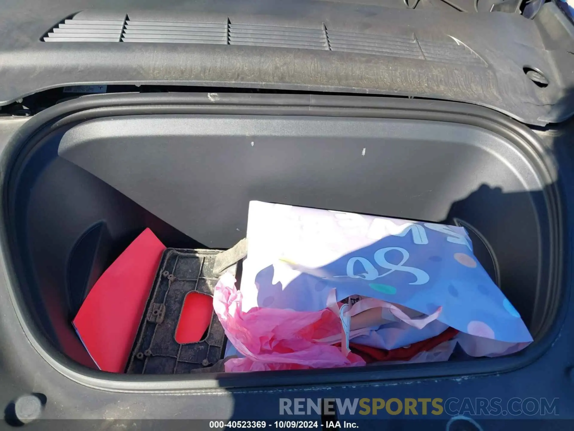 10 Photograph of a damaged car 7SAYGAEE7PF611442 TESLA MODEL Y 2023