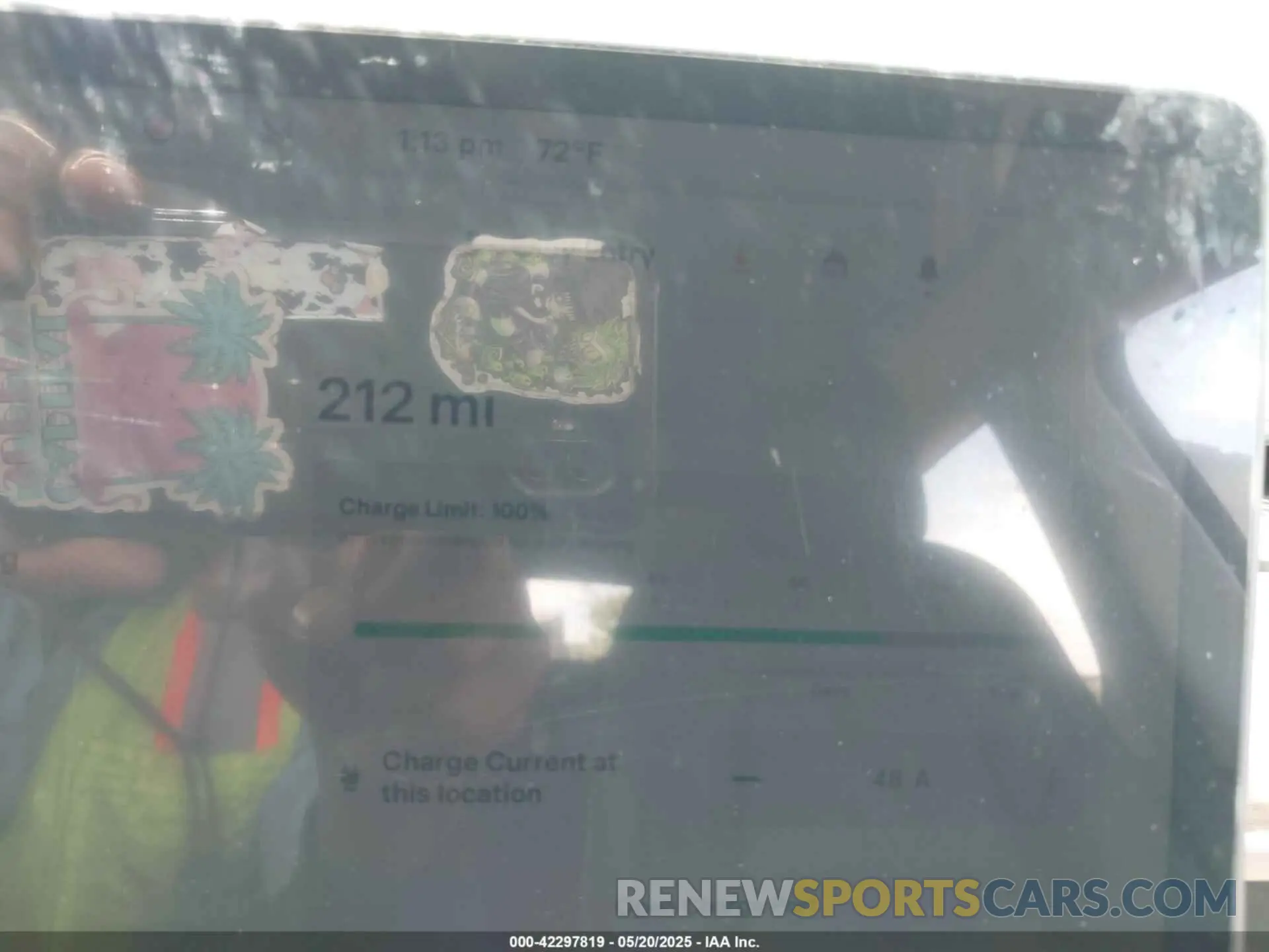 18 Photograph of a damaged car 7SAYGAEE7PF615751 TESLA MODEL Y 2023
