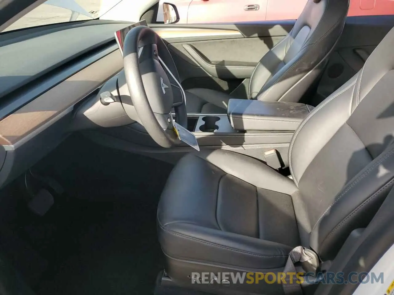 7 Photograph of a damaged car 7SAYGAEE7PF619170 TESLA MODEL Y 2023