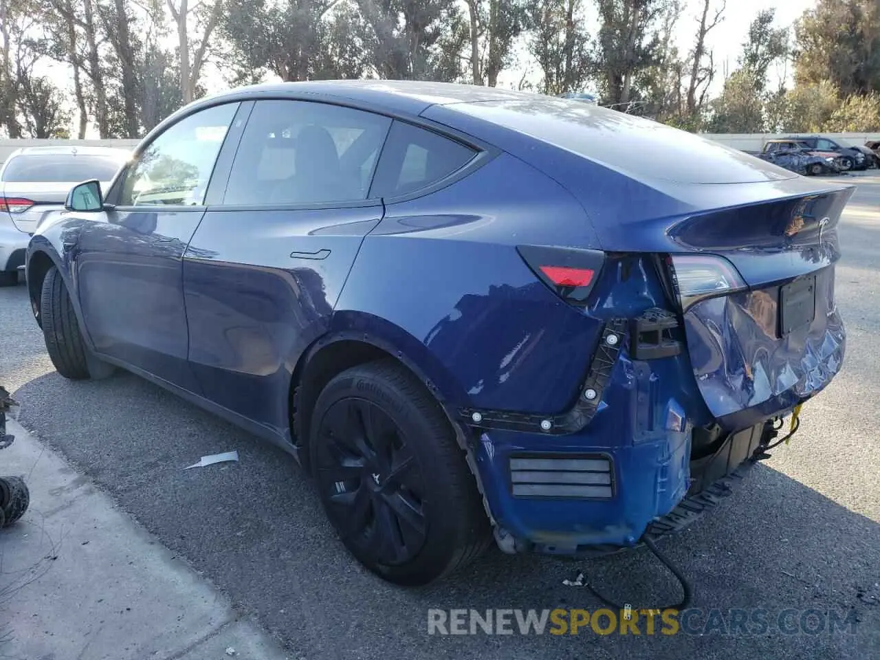 2 Photograph of a damaged car 7SAYGAEE7PF662911 TESLA MODEL Y 2023