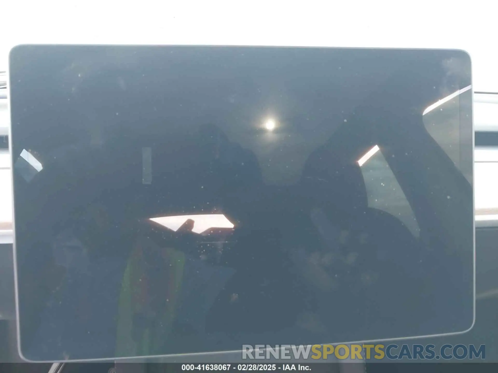 15 Photograph of a damaged car 7SAYGAEE7PF713761 TESLA MODEL Y 2023