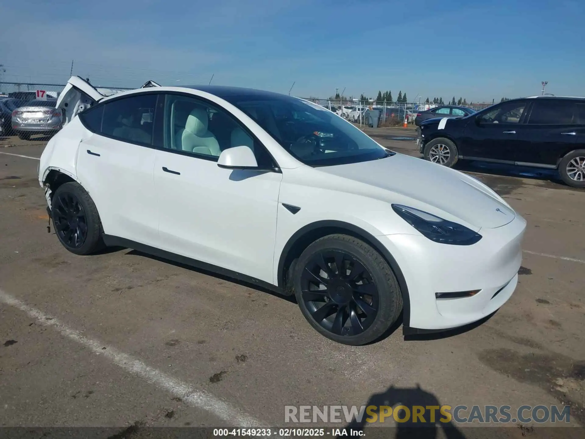1 Photograph of a damaged car 7SAYGAEE7PF741155 TESLA MODEL Y 2023