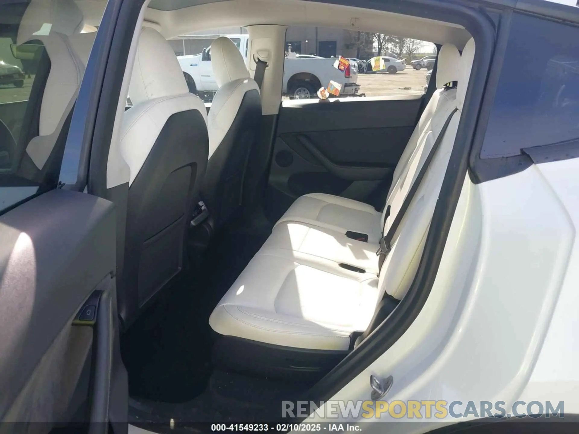 8 Photograph of a damaged car 7SAYGAEE7PF741155 TESLA MODEL Y 2023