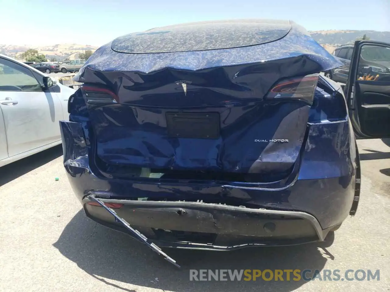 6 Photograph of a damaged car 7SAYGAEE7PF742466 TESLA MODEL Y 2023