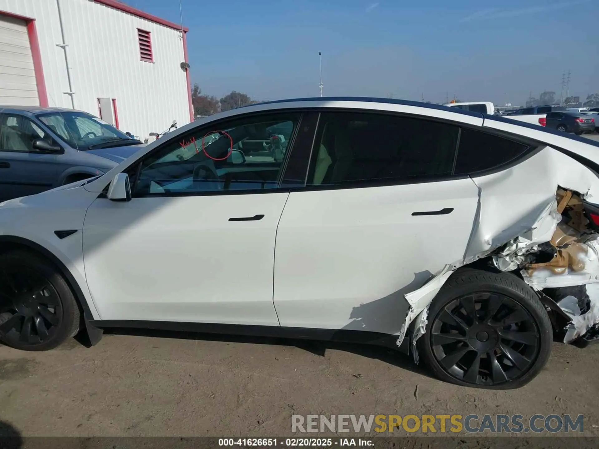 15 Photograph of a damaged car 7SAYGAEE7PF766735 TESLA MODEL Y 2023