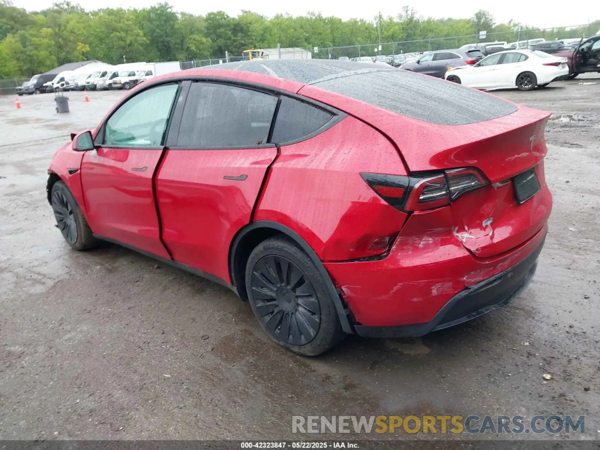 3 Photograph of a damaged car 7SAYGAEE7PF800978 TESLA MODEL Y 2023