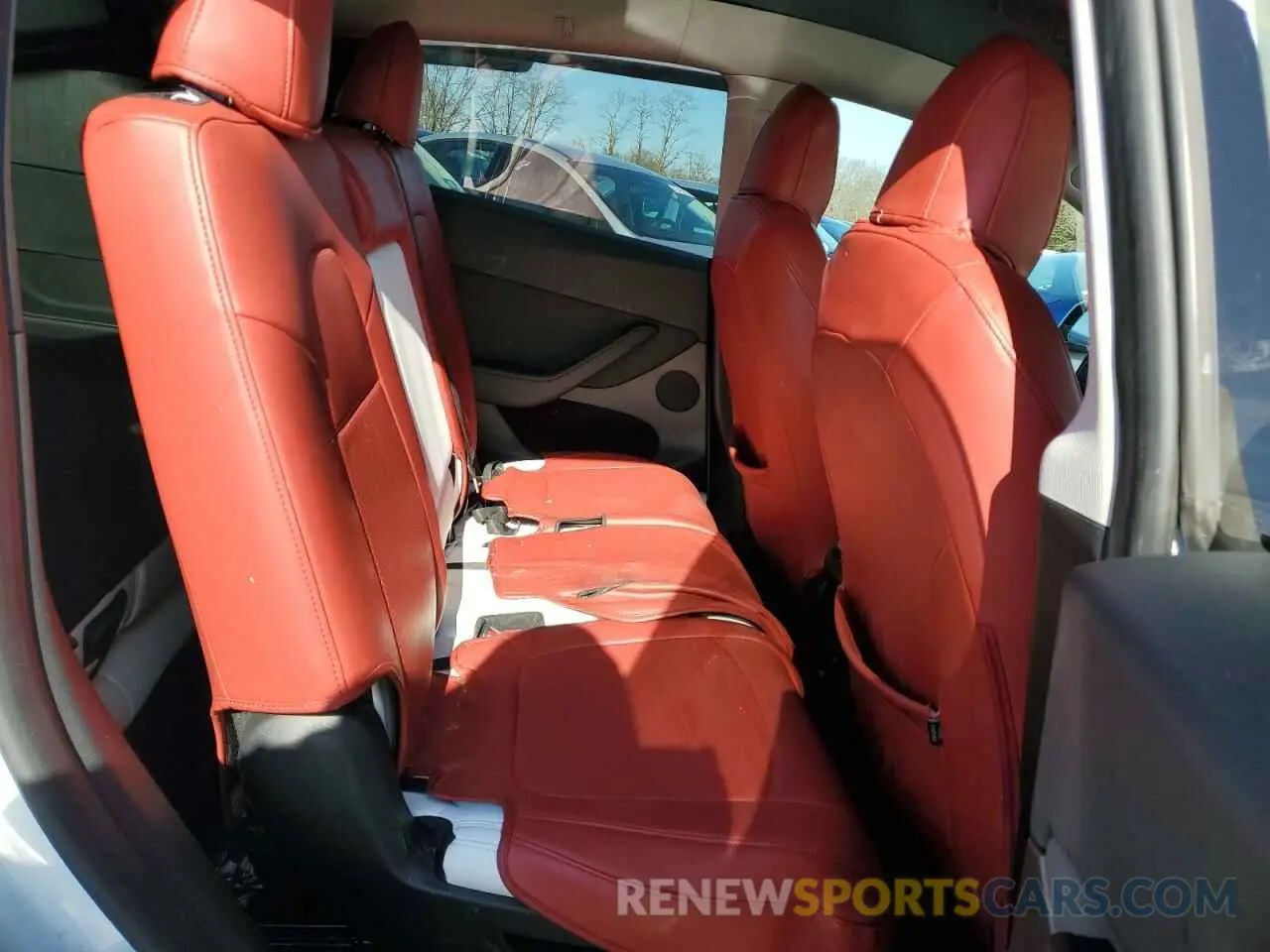 10 Photograph of a damaged car 7SAYGAEE7PF911417 TESLA MODEL Y 2023
